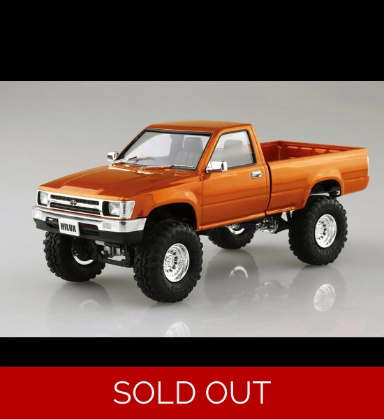 Aoshima '95 Toyota RN80 Longbed Model Kit